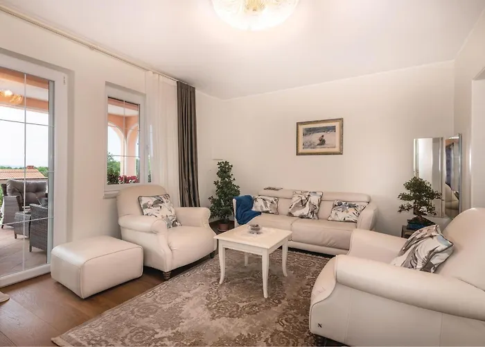 度假居 3 Bedroom Stunning In Krk