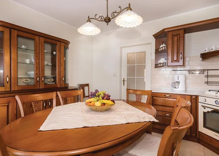 度假居 3 Bedroom Stunning In Krk *