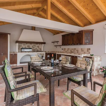 3 Bedroom Stunning In Krk *