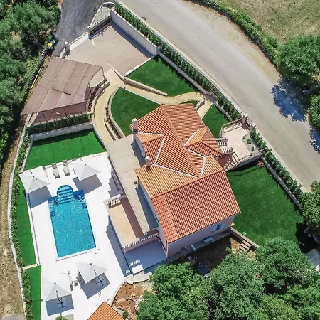 Luxurious In Krk Prázdninový dům *