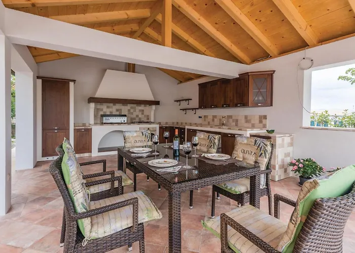 3 Bedroom Stunning In Krk *