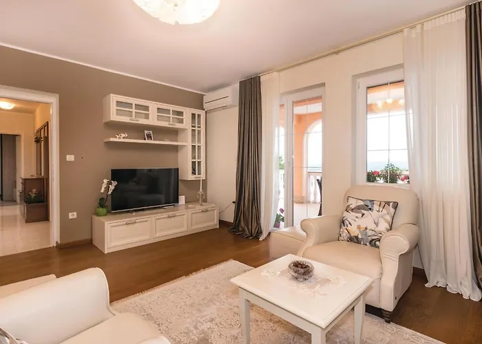 3 Bedroom Stunning In Krk Krk Town
